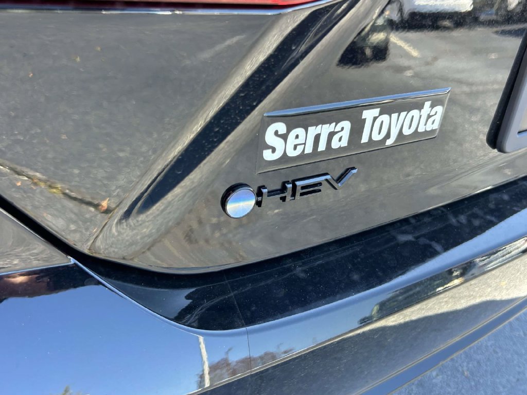 New 2026 Toyota Camry Hybrid FWD image 10