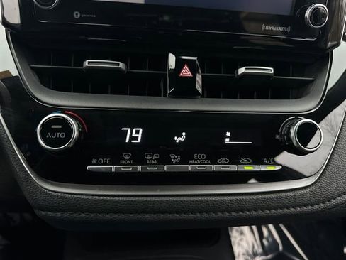 Used 2021 Toyota Corolla SE image 25