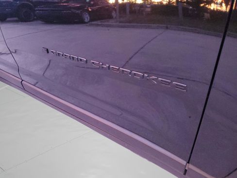 Certified 2022 Jeep Grand Cherokee L Altitude image 6