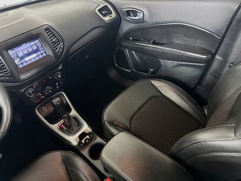 Used 2021 Jeep Compass Latitude FWD image 26