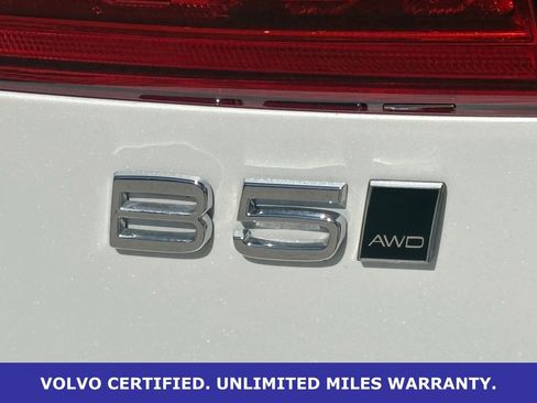 Certified 2025 Volvo XC60 B5 Core AWD/4WD image 10
