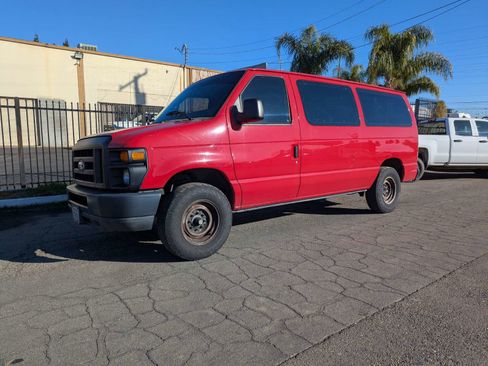 Used 2012 Ford E-150 and Econoline 150 Wagon RWD image 1