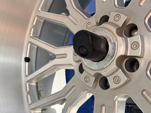 Used 2022 Ford Bronco Wildtrak AWD/4WD image 9