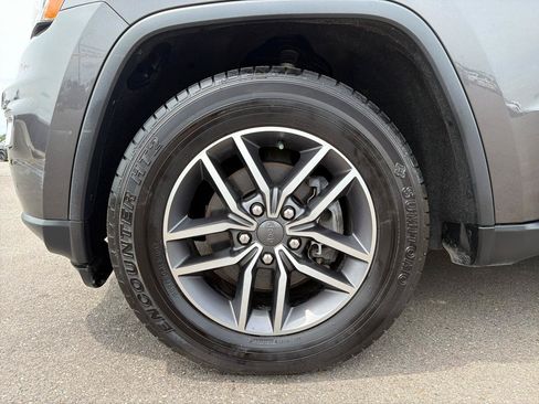 Used 2020 Jeep Grand Cherokee Limited w/ Luxury Group II AWD/4WD image 22