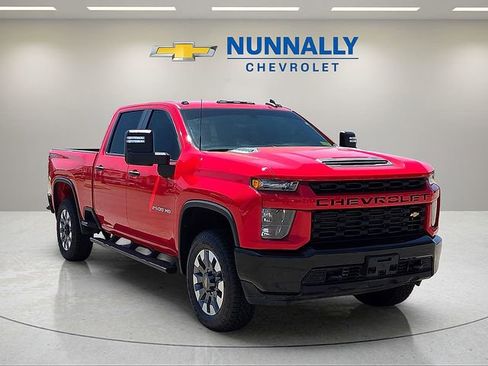 Used 2022 Chevrolet Silverado 2500 Custom w/ Custom Value Package AWD/4WD image 7