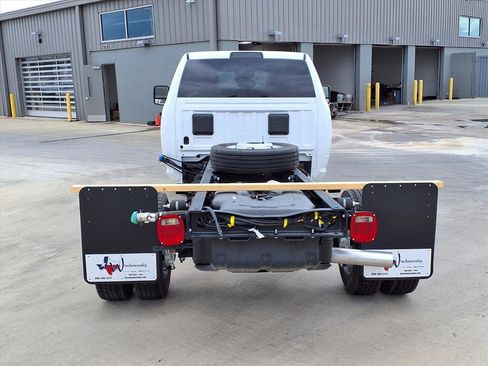 New 2026 RAM 5500 Tradesman w/ Chrome Appearance Group image 5