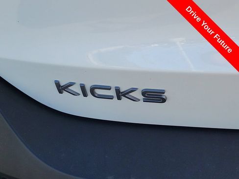 Used 2026 Nissan Kicks SV w/ SV Premium Package FWD image 25