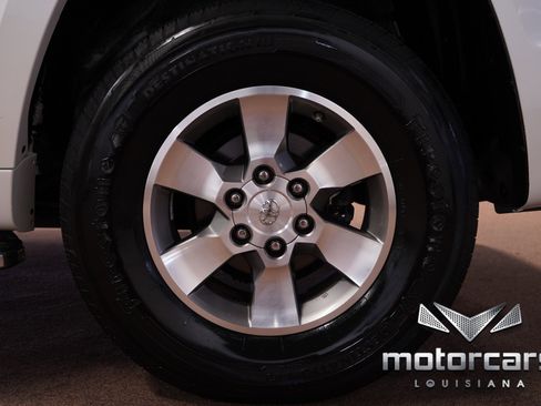 Used 2012 Toyota 4Runner SR5 image 17