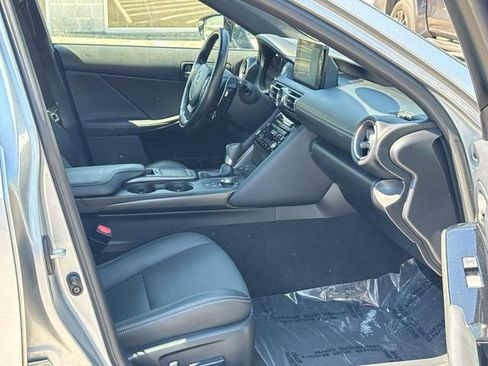 Used 2021 Lexus IS 300 AWD w/ Comfort Package image 11