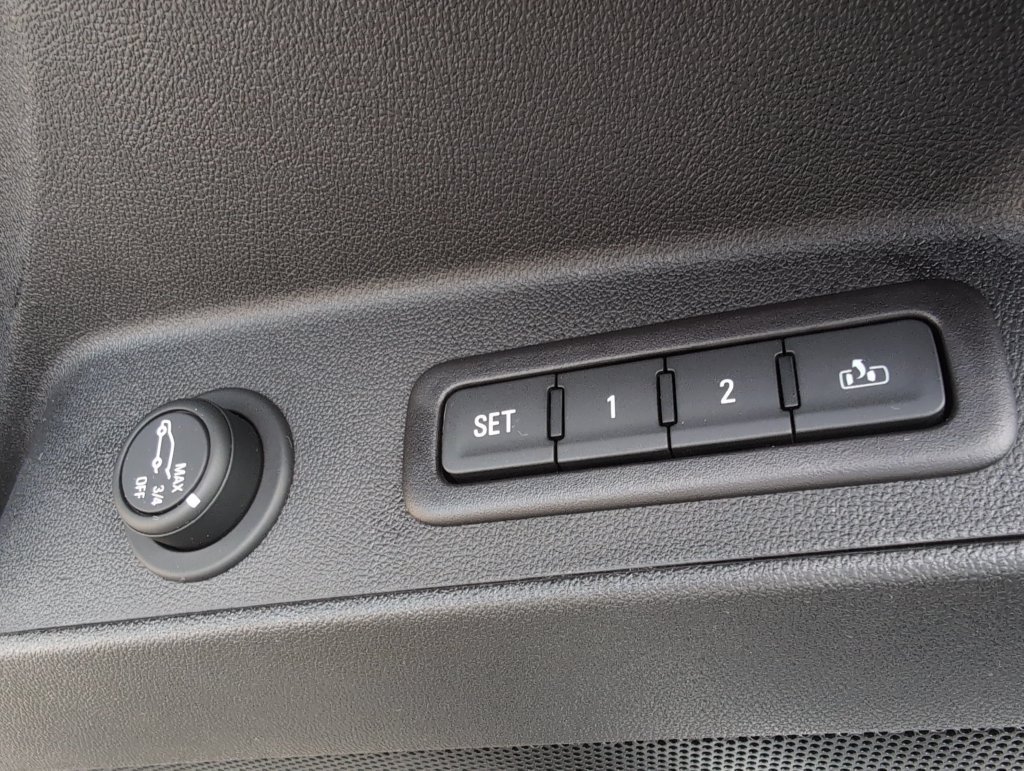 Used 2020 Chevrolet Equinox Premier AWD/4WD image 20