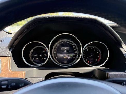 Used 2014 Mercedes-Benz E 350 4MATIC Wagon image 21