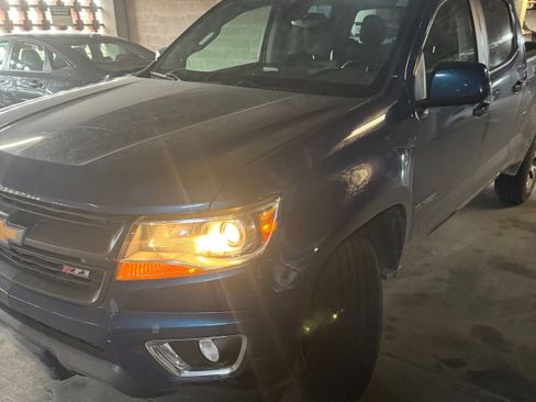 Used 2019 Chevrolet Colorado Z71 image 2