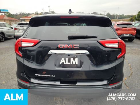 Used 2022 GMC Terrain SLE w/ Driver Convenience Package image 11