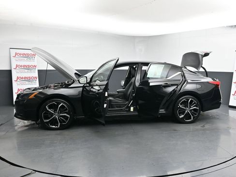 Used 2023 Nissan Altima 2.5 SR image 46