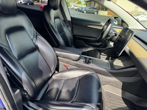 Used 2022 Tesla Model 3 Long Range AWD/4WD image 7