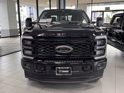 New 2026 Ford F250 Lariat w/ Black Appearance Package image 6