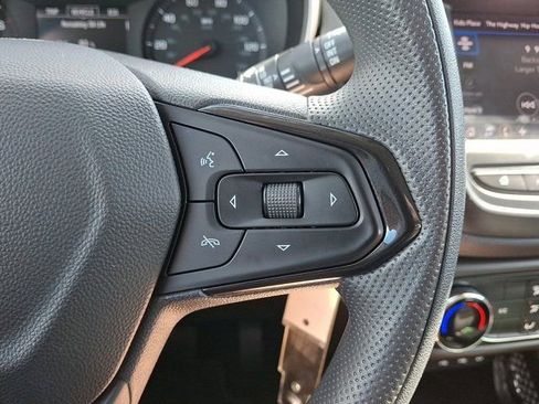 Used 2022 Chevrolet TrailBlazer LS FWD image 26