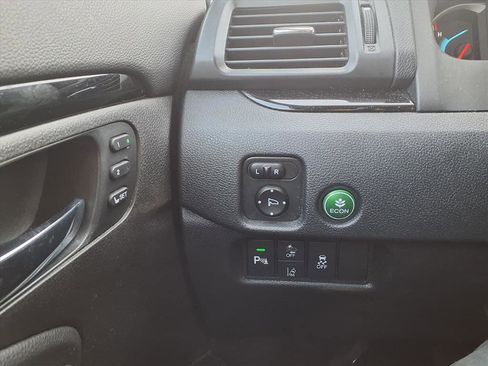 Used 2020 Honda Pilot Touring image 12