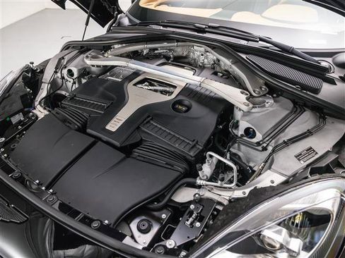 New 2026 Aston Martin DBX 707 image 19