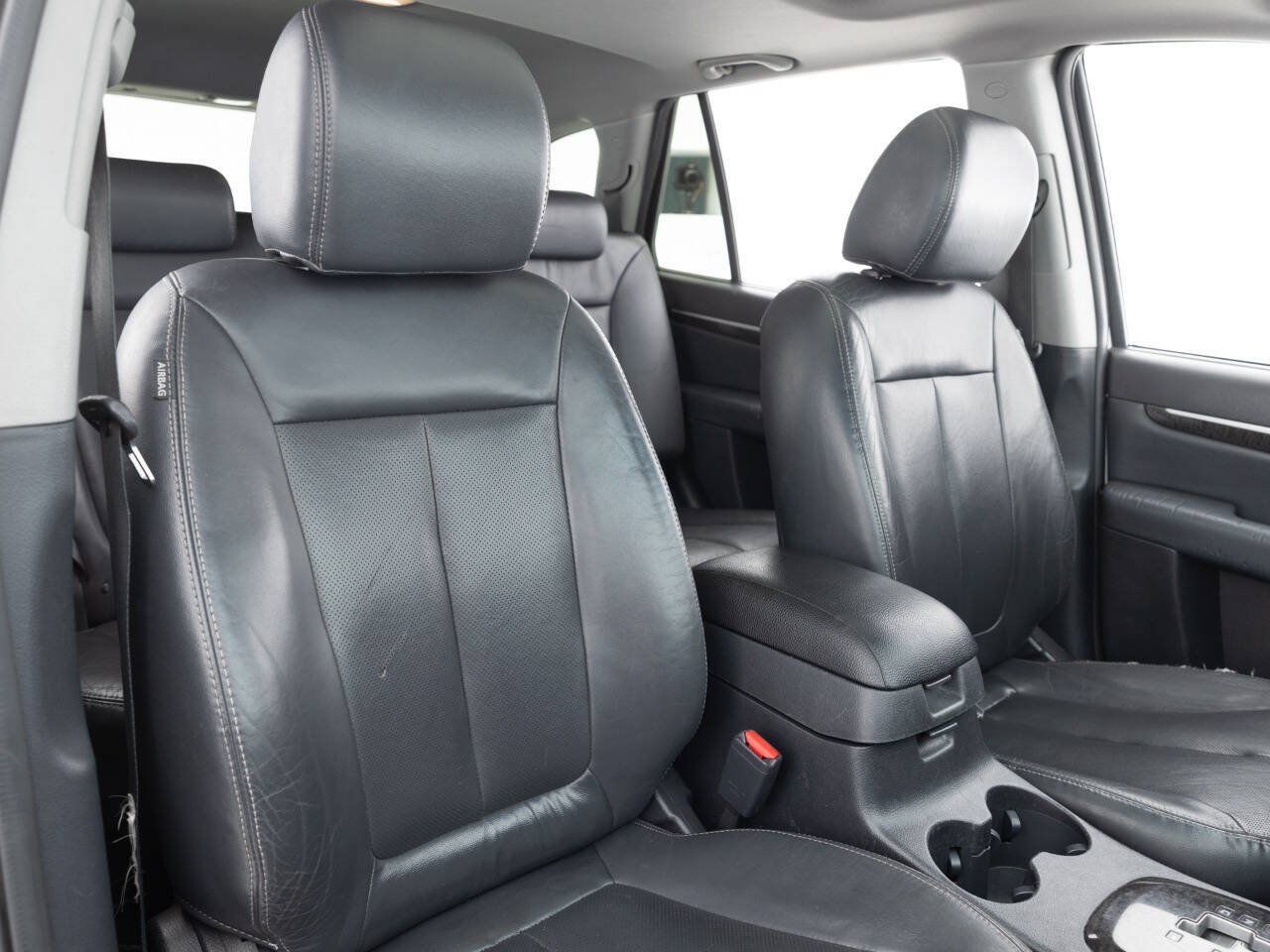 Used 2009 Hyundai Santa Fe Limited FWD image 26