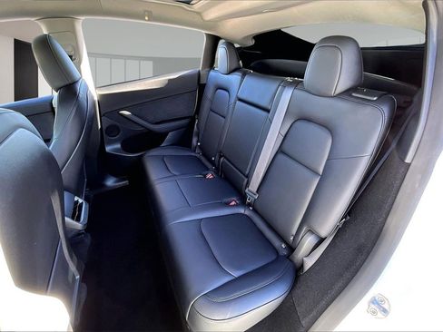 Used 2025 Tesla Model Y Performance image 20