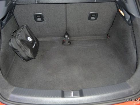 Used 2018 Volkswagen Beetle 2.0T Coast FWD image 24