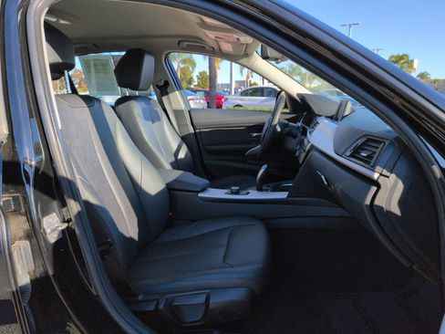 Used 2018 BMW 320i Sedan image 31