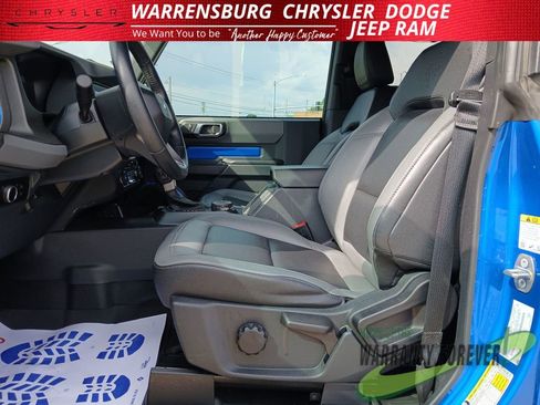 Used 2024 Ford Bronco Black Diamond image 13