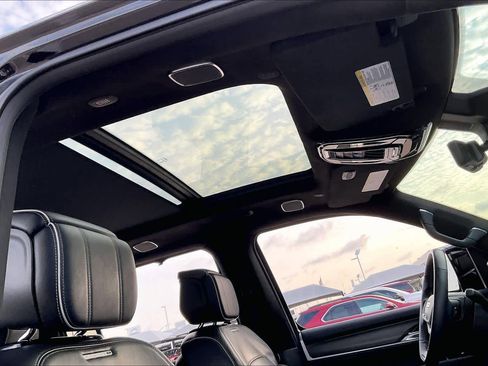 Used 2023 Jeep Grand Wagoneer Series II w/ Quick Order Packagew 28T image 14