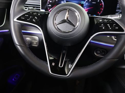 Used 2025 Mercedes-Benz GLE 450 4MATIC Coupe image 38