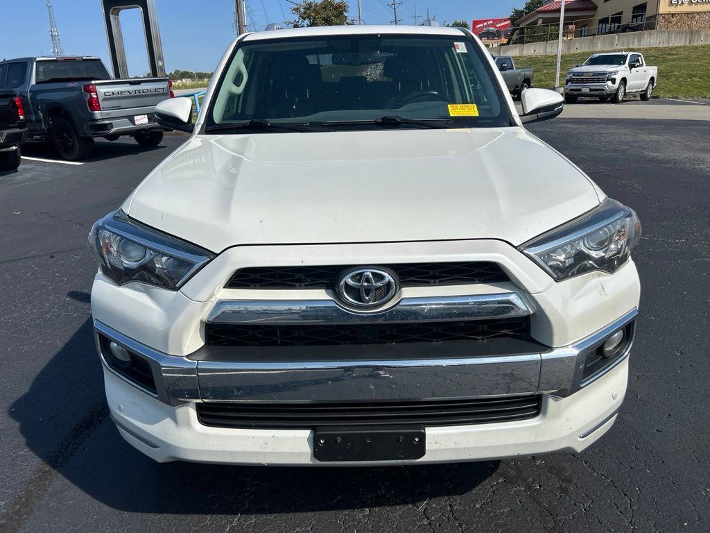 Used 2018 Toyota 4Runner Limited AWD/4WD image 2