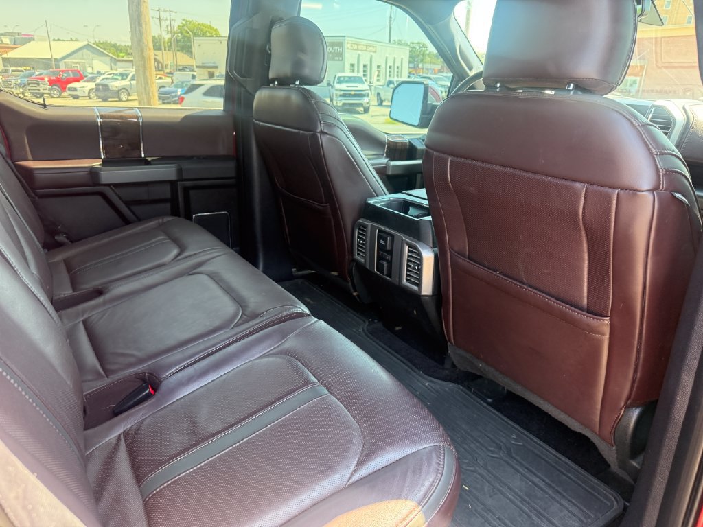 Used 2015 Ford F150 Platinum w/ Equipment Group 701A Luxury AWD/4WD image 7