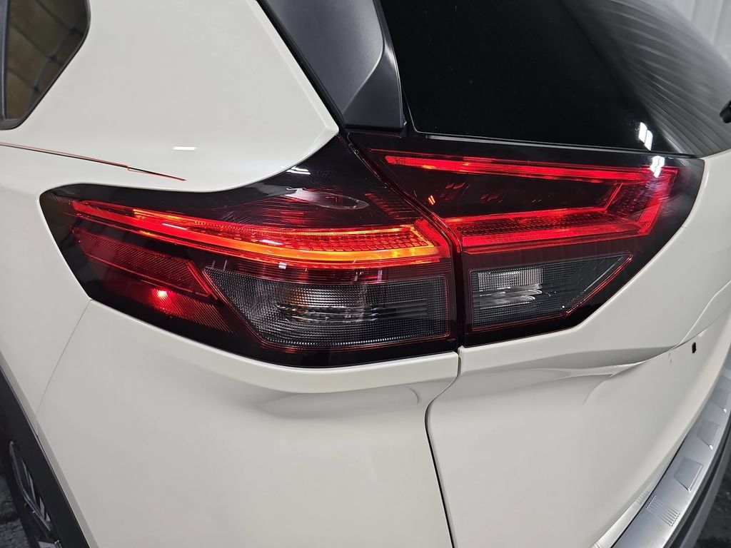 Certified 2023 Nissan Rogue SV w/ SV Premium B Package AWD/4WD image 35