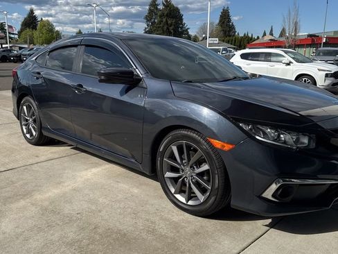 Used 2019 Honda Civic EX image 2