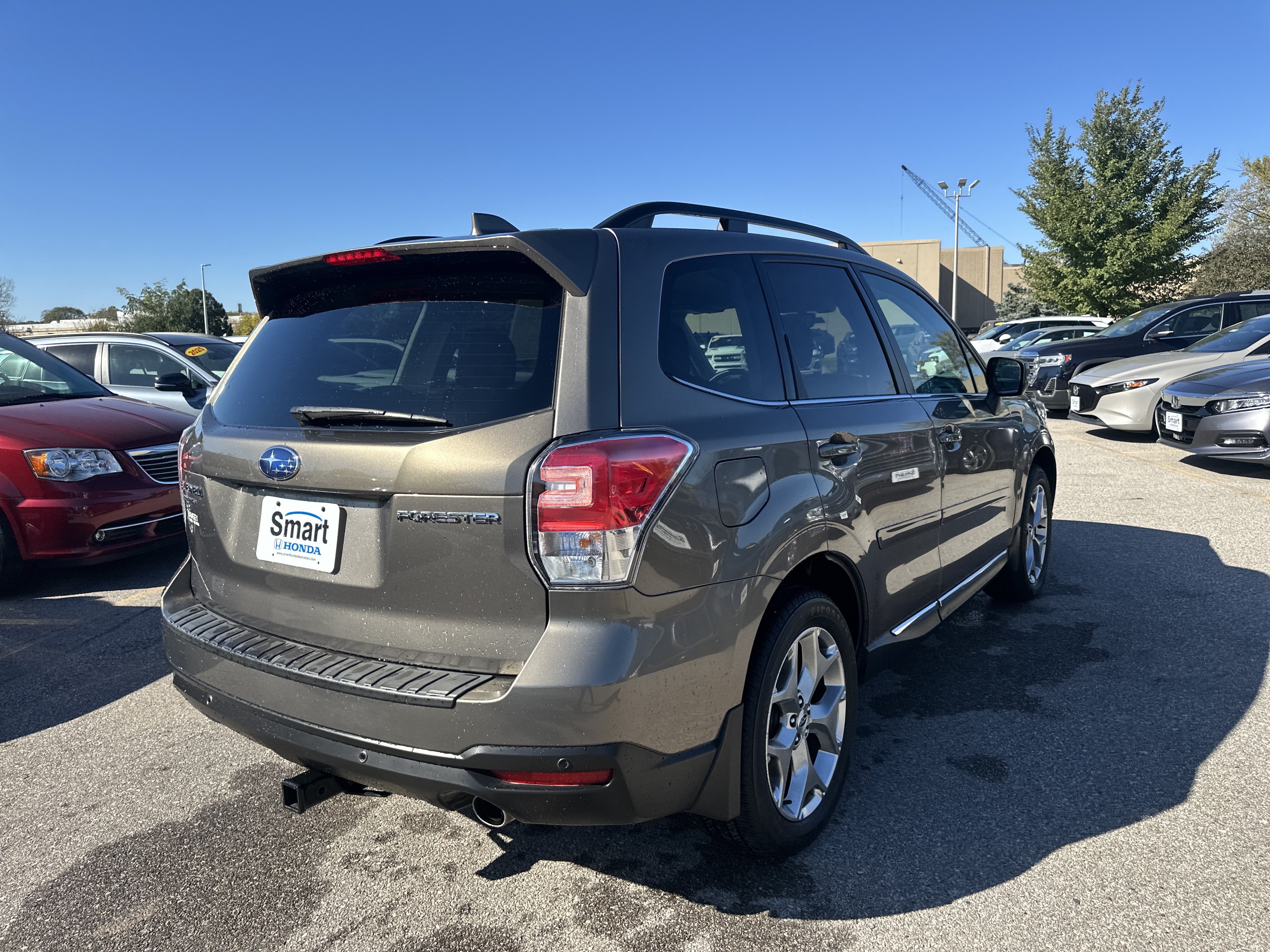 Used 2018 Subaru Forester 2.5i Touring w/ Popular Package #2 AWD/4WD image 4