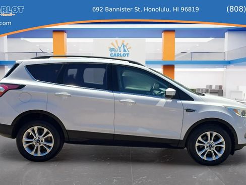Used 2018 Ford Escape SE FWD image 6