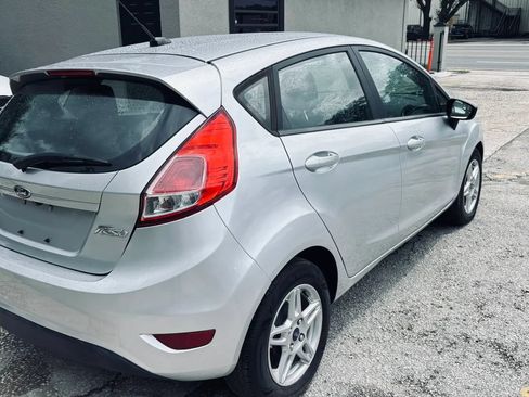 Used 2019 Ford Fiesta SE FWD image 5