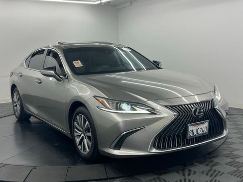 Used 2020 Lexus ES 350 w/ Premium Package FWD image 3