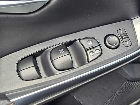 Used 2023 Nissan Sentra SR w/ Trunk Package FWD image 22