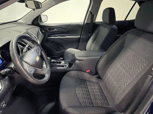 Used 2022 Chevrolet Equinox LT FWD image 3