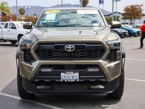 Certified 2024 Toyota Tacoma TRD Off-Road w/ TRD Off Road Upgrade Package AWD/4WD image 20