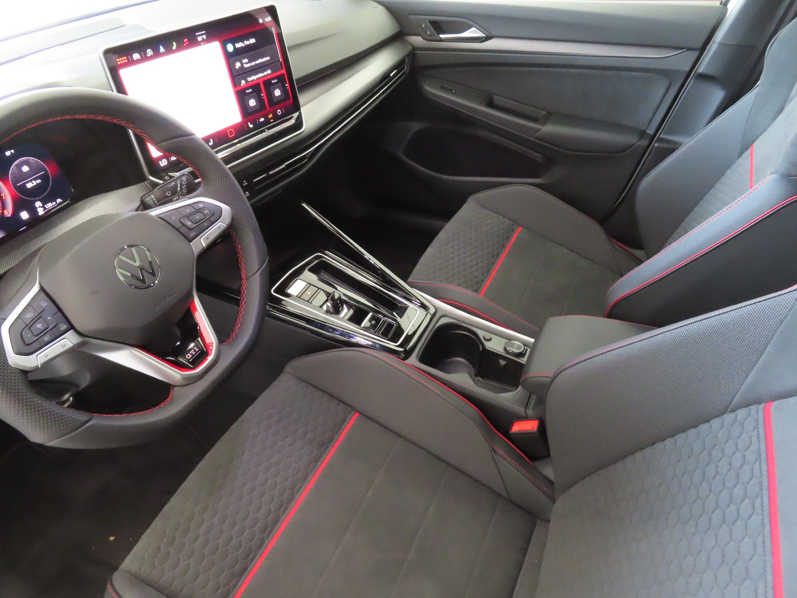 New 2026 Volkswagen GTI SE FWD image 21