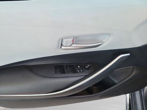 Certified 2025 Toyota Corolla SE image 28