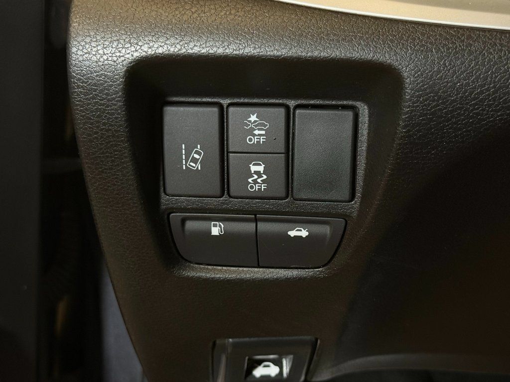 Used 2018 Acura TLX w/ Technology Package AWD/4WD image 18