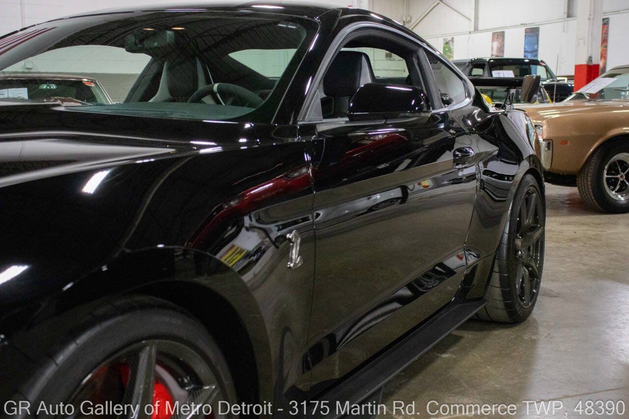 Used 2020 Ford Mustang Shelby GT500 w/ Carbon Fiber Track Pack RWD image 21