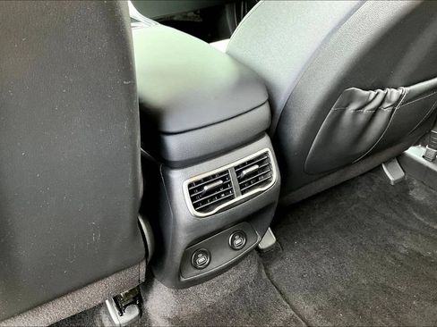 Used 2023 Hyundai Santa Fe SEL FWD image 12