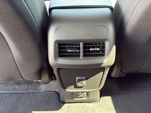 Used 2022 Chevrolet Equinox LT AWD/4WD image 15