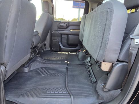 Used 2021 Chevrolet Silverado 1500 Custom image 16