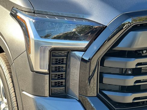 New 2026 Toyota Tundra SR image 30