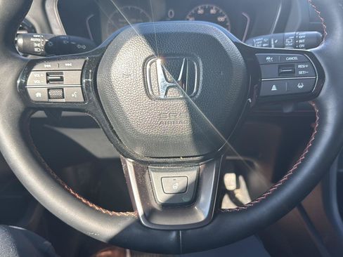 Used 2025 Honda Pilot TrailSport image 12